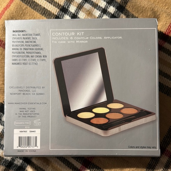 ME Makeover Essentials Contour Kit NWT - Picture 2 of 2